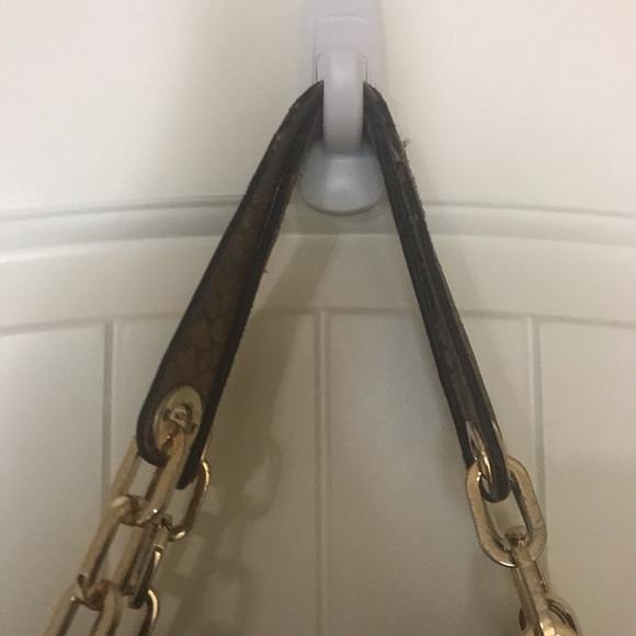 Michael kors purse - Picture 6 of 16